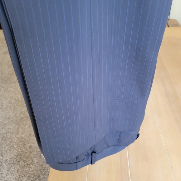 Brooks Brothers pinstripe italian wool pants - Picture 5 of 16